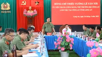 Thứ trưởng Lê Tấn Tới kiểm tra công tác tại Công an tỉnh Long An