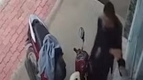 Táo tợn cột cửa văn phòng đất đai nhốt người phụ nữ để trộm xe SH