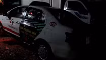 Người đàn ông không mặc quần tử vong trong taxi
