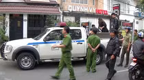 Kiểm tra hàng loạt khách sạn phát hiện dân chơi “đập đá” trong phòng