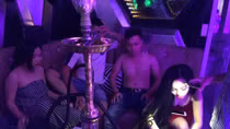 82 người dương tính ma tuý khi thác loạn ở nhà hàng không khói