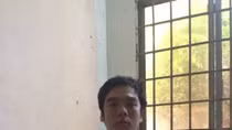 Gã đầu bếp cướp xong nhắn tin “gạ” nạn nhân vào khách sạn chuộc tài sản