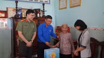 Tuổi trẻ CAND với hành trình "San sẻ yêu thương"