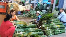Chợ lá dong gần 50 tuổi nhộn nhịp ở Sài Gòn