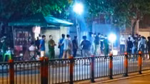 Đã xác định hình ảnh người đàn ông vứt bao bố đựng xác chết