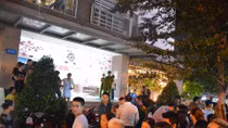 Hãi hùng phát hiện thi thể thiếu nữ đầy thương tích trong thùng xốp