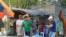 Bị đánh oan vì nghi sử dụng tiền giả mua nước