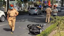 Du khách nước ngoài tử vong khi đang lưu thông trên đường