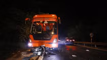 Tông vào xe khách trên đèo Prenn, 2 người thương vong