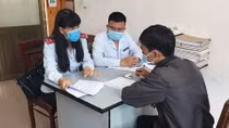 Bán sách lậu, bị phạt 40 triệu đồng