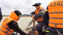 Chìm tàu khai thác cát, 1 người mất tích