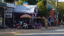Nữ thủ quỹ để lại thư tuyệt mệnh, treo cổ tự tử trong trường học