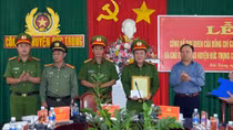 Khen thưởng lực lượng bắt siêu trộm trốn trại giam 