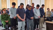 Nhóm con nghiện thay nhau tra tấn đàn em đến chết 