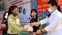 ATM "nhả" 19 tấn gạo tặng người nghèo