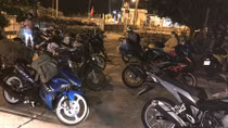 Trắng đêm chặn xe môtô phân khối lớn “làm loạn” QL20