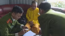 Giả danh tu sĩ đánh tráo tiền thật bằng tiền âm phủ