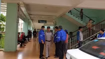 Bé trai tử vong khi sinh, gia đình tố kíp trực tắc trách