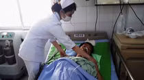 Suýt mất mạng vì bị súng tự chế “cướp cò”