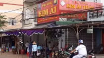 Con trai chủ tiệm vàng chết bí ẩn trong phòng