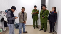 Dựng chuyện “yểm vong”, đánh tráo gần 200 triệu đồng bằng tiền âm phủ