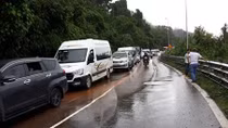 Đèo Bảo Lộc thông tuyến sau 1 ngày sạt lở nghiêm trọng