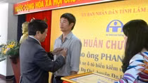 Tặng Huân chương Dũng cảm cho tài xế Phan Văn Bắc