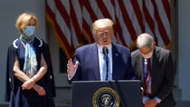 Ông Trump công bố "chiến dịch thần tốc" phát triển vaccine COVID-19