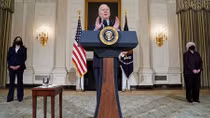 Hạ viện Mỹ "mở đường" cho gói cứu trợ COVID-19 khủng của ông Biden