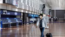 Nhật Bản kéo dài tình trạng khẩn cấp vì dịch COVID-19 thêm 1 tháng