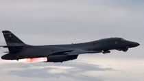 Mỹ ngừng hoạt động oanh tạc cơ B-1B vì lý do không ngờ