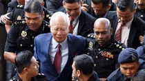Cựu Thủ tướng Malaysia đối mặt với 3 tội danh và 20 năm tù