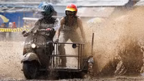 "Fan cuồng" Vespa khoe loạt xe độ siêu khủng