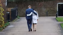 Cuộc khủng hoảng “Harry-Meghan”: Khi trái tim Hoàng gia Anh tan vỡ