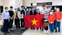 Gần 350 công dân Việt Nam từ Mỹ trở về nước an toàn