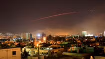 Damascus chìm trong khói lửa, Syria tuyên bố bắn rơi 13 tên lửa Mỹ 