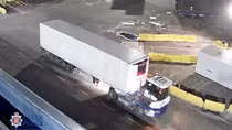 Thêm tình tiết đau lòng vụ 39 thi thể người Việt trong container tại Anh