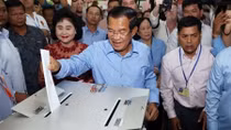 Đảng của ông Hun Sen tuyên bố thắng áp đảo bầu cử Campuchia