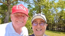 Lãnh đạo Mỹ-Nhật chụp ảnh selfie, tái hiện màn ngoại giao sân golf
