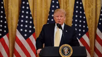 Tổng thống Trump mở chiến dịch truy quét người nhập cư trái phép