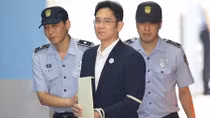 "Thái tử" Samsung lĩnh án 5 năm tù vì hối lộ và khai man