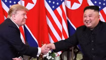 Tổng thống Trump chờ đợi "cái bắt tay" của Chủ tịch Kim tại biên giới liên Triều