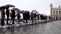 Venice "thất thủ" vì trận lụt tồi tệ nhất trong nửa thế kỷ 