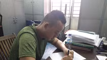 Bênh vợ, đâm chủ tiệm sửa xe máy tử vong