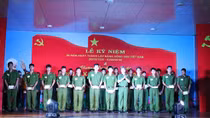 Tặng hơn 130 suất quà cho cán bộ, học viên Cảnh sát khó khăn