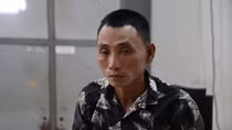 Đột nhập phòng ngủ nữ chủ nhà cướp vàng