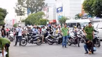 Can ngăn đánh nhau, dùng dao đâm chết người