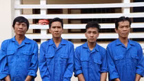 “Núp bóng” thương lái mua mít đánh bạc