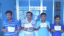 Bắt giữ nhóm đánh “Bông vụ” hàng chục triệu đồng