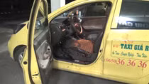 Truy bắt kẻ cướp đâm tài xế taxi nguy kịch